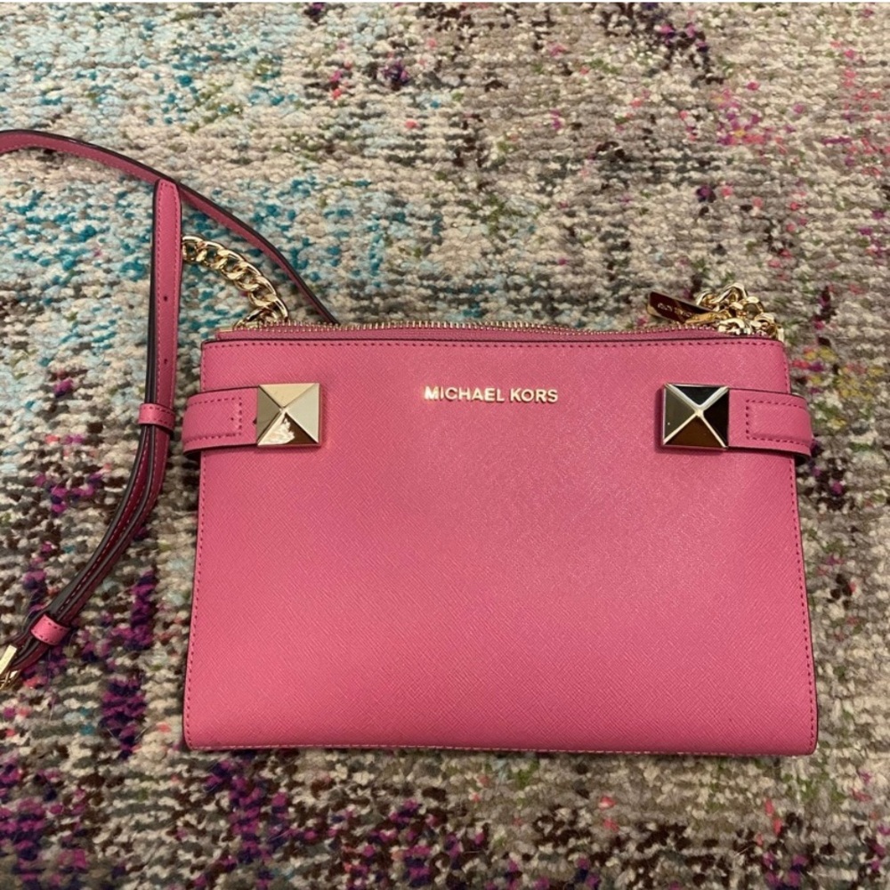 🌸 Michael Kors large pink crossbody bag 🌸